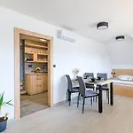Salaska Guest house 3*